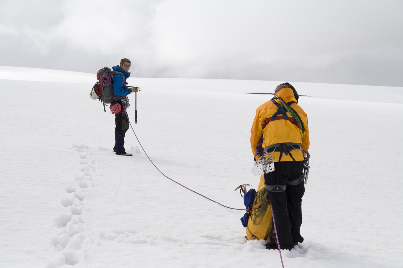 Navigating over Hardangerjøkulen